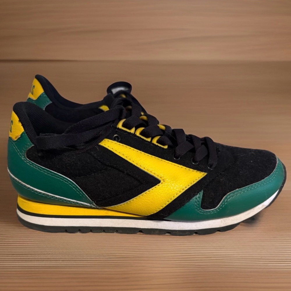 Brooks Heritage Chariot sneakers. Women’s 6.5.